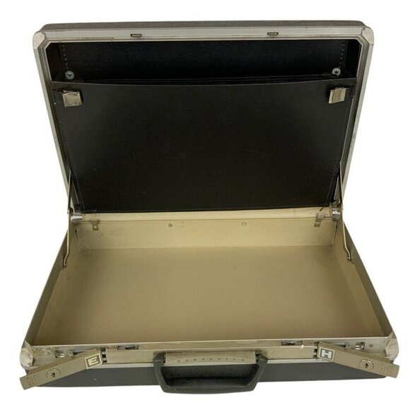 Samsonite Hard Shell Briefcase Document Case 18x12x5 Black Vintage NO KEY - Picture 10 of 11